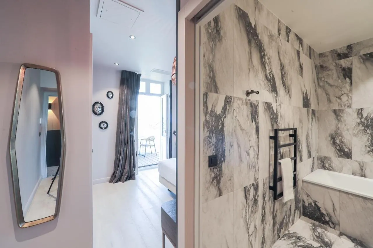 ***  Le Bel Abri Hotel Annecy France